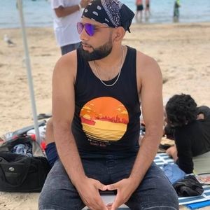 Meet your Posher, Sadaat